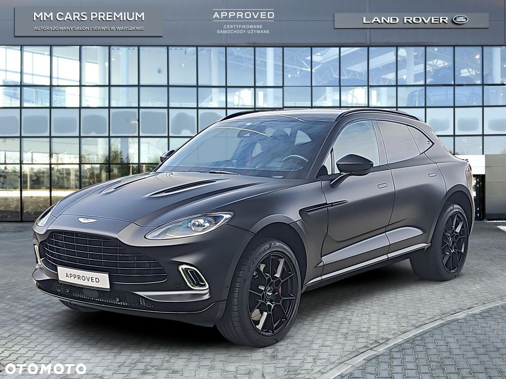 Aston Martin DBX - 6
