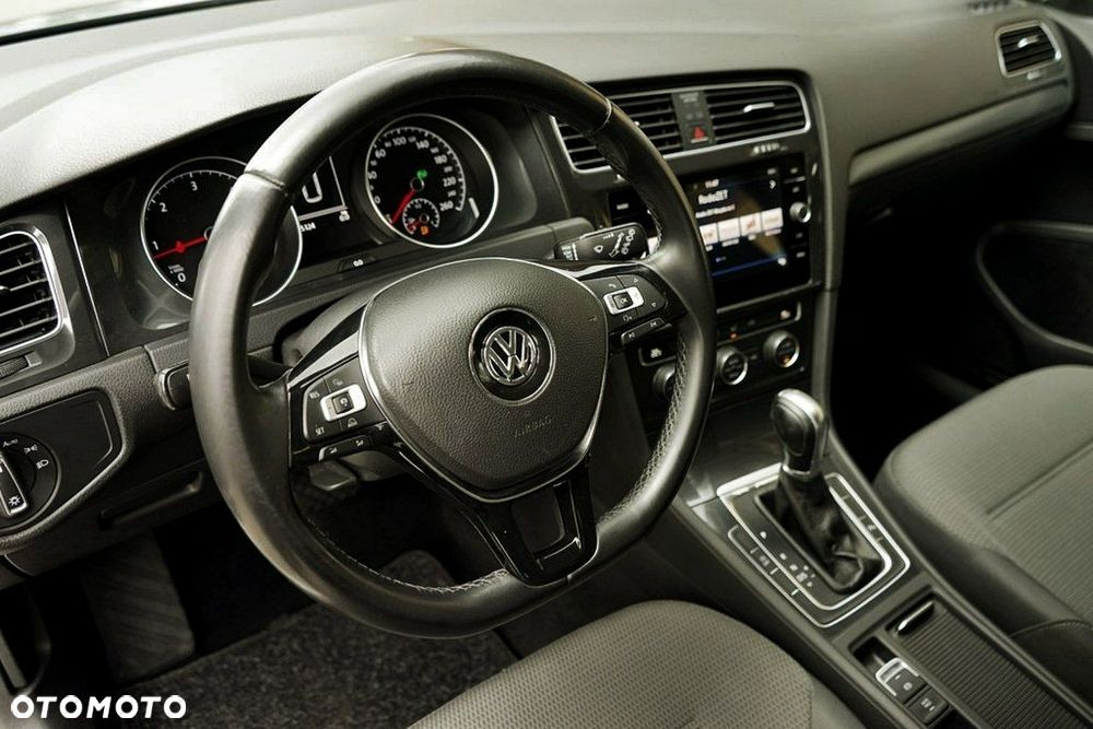 Volkswagen Golf 1.6 TDI (BlueMotion Technology) DSG Comfortline - 23