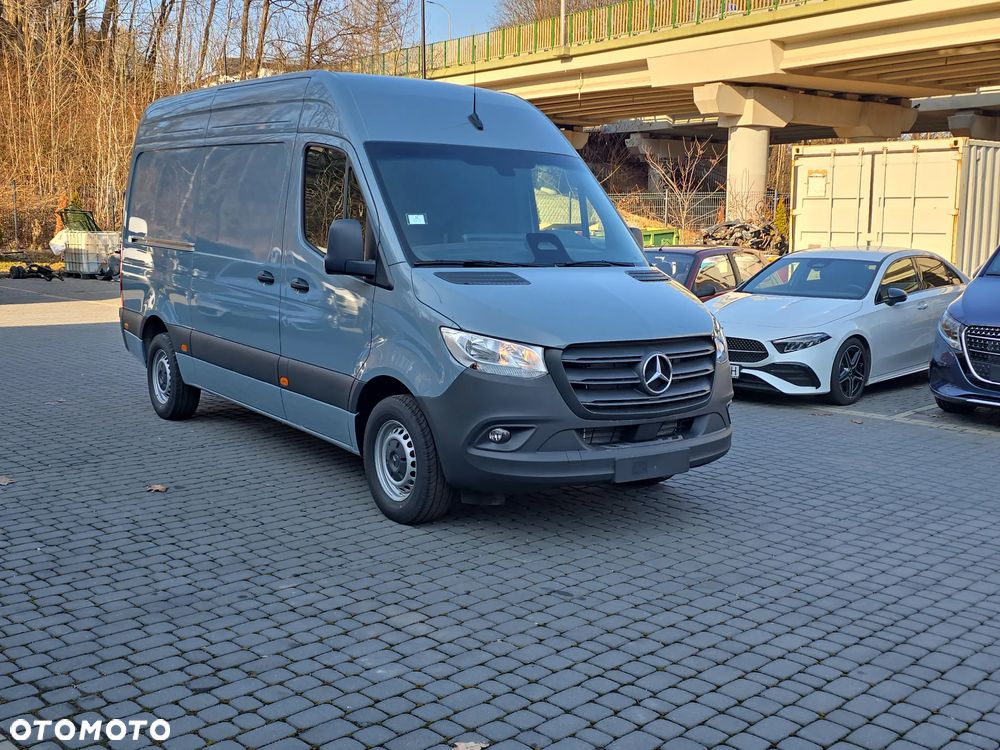 Mercedes-Benz Sprinter 315 Furgon - 2