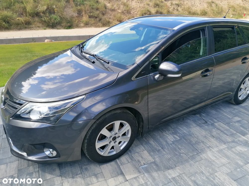 Toyota Avensis 2.0 D-4D Comfort - 14
