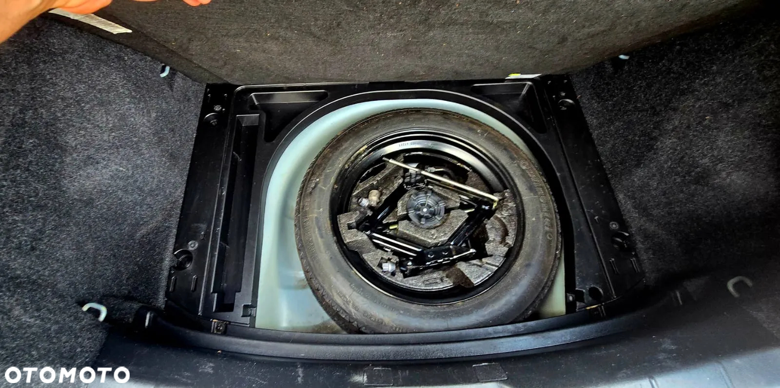 Volvo V40 D2 Drive-E R-Design Momentum - 16