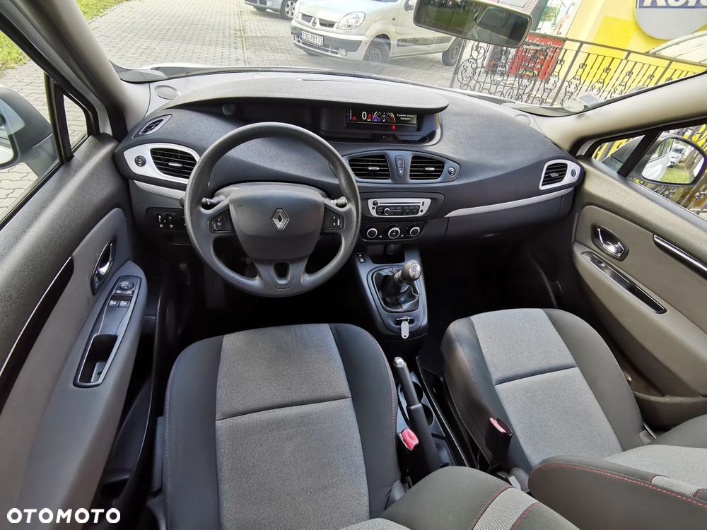 Renault Scenic - 7