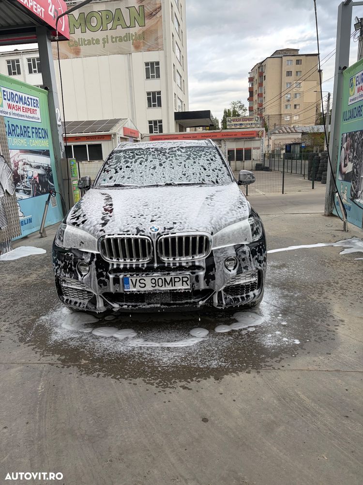 BMW X5 M M50d - 13