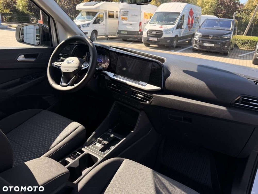 Ford Tourneo Connect Grand - 16