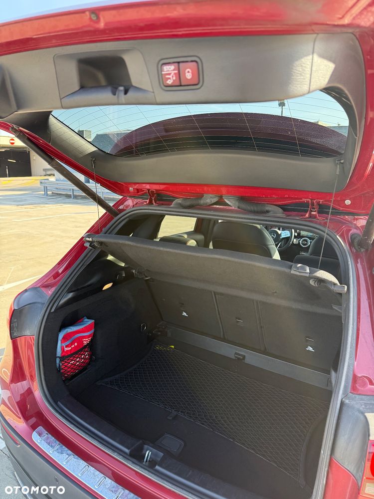 Mercedes-Benz GLA 180 d Business Edition - 33