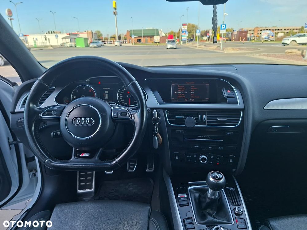 Audi A4 Avant 2.0 TDI - 16
