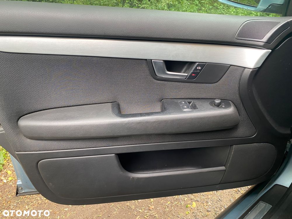 Audi A4 Avant 2.0 TDI - 20