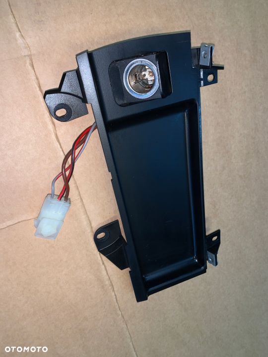 PÓŁKA ZAPALNICZKA GNIAZDO 12V BMW E39 - 4