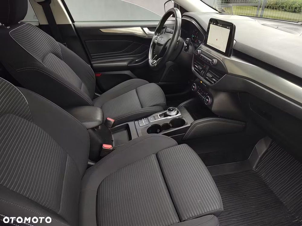 Ford Focus - 10