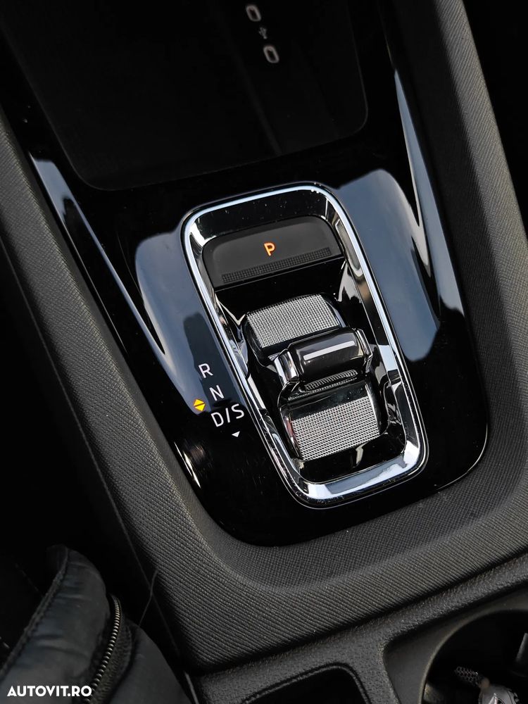 Skoda Octavia 2.0 TDI DSG Sportline - 27