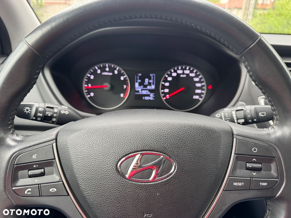 Hyundai i20 blue 1.2 Advantage+ - 19