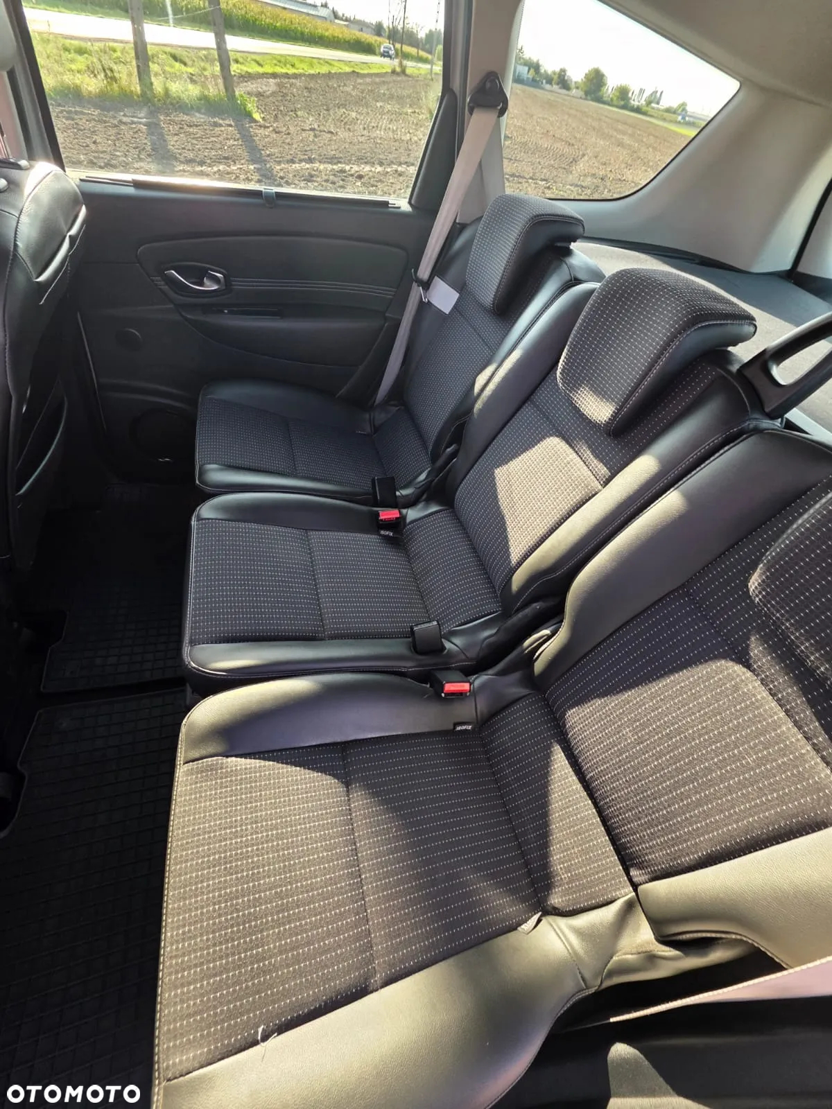 Renault Grand Scenic Gr 1.9 dCi Bose Edition - 20
