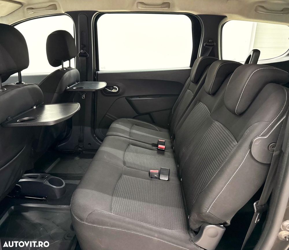 Dacia Lodgy dCi 90 Essential - 21