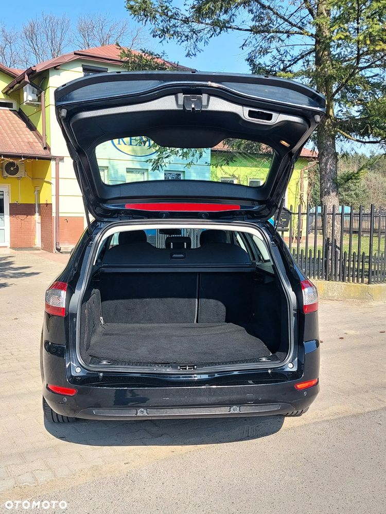 Ford Mondeo 2.0 TDCi Gold X - 26