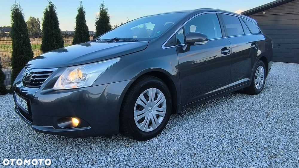 Toyota Avensis 1.8 Sol NAVI MS - 7