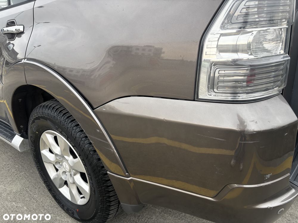 Mitsubishi Pajero - 29