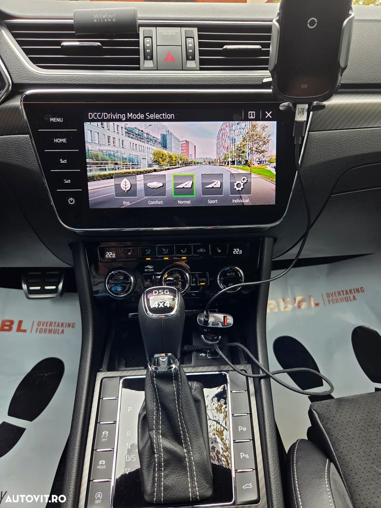 Skoda Superb 2.0 TDI DSG 4X4 Sportline - 19