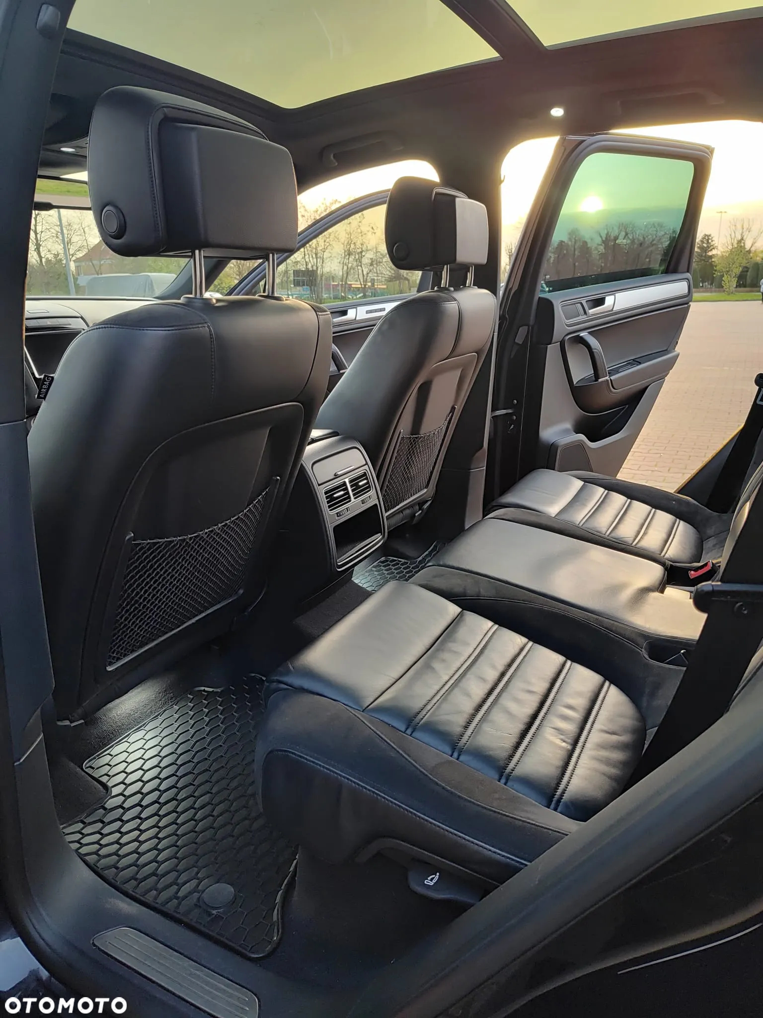 Volkswagen Touareg - 11