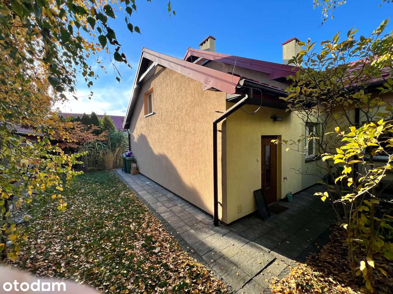 APARTAMENT W DOMU JEDNORODZINNYM Z OGRODKIEM