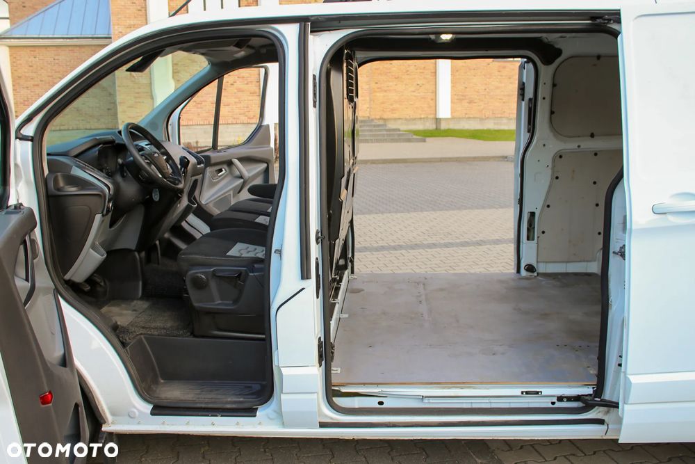 Ford Transit Custom - 37
