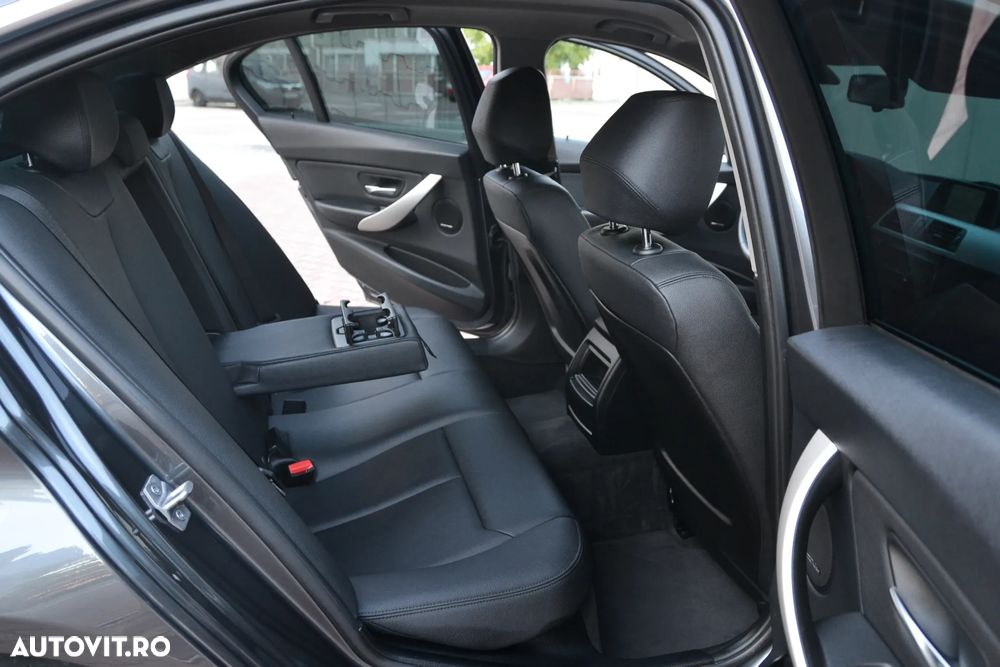 BMW Seria 3 - 14