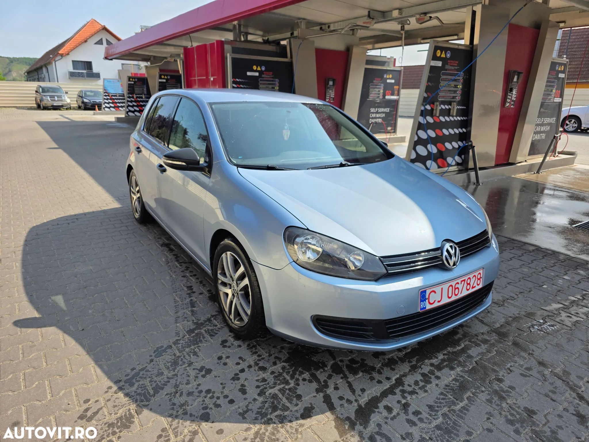 Volkswagen Golf 2.0 TDI DPF Comfortline - 1