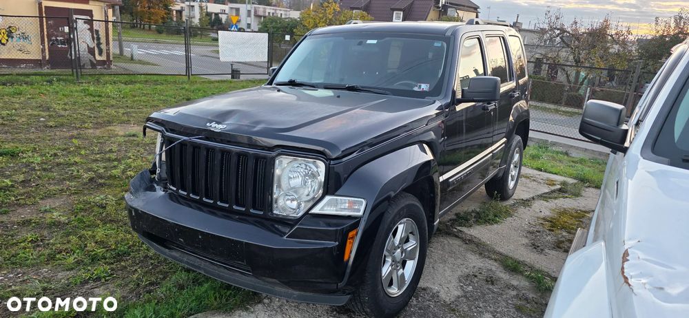Jeep Liberty - 1
