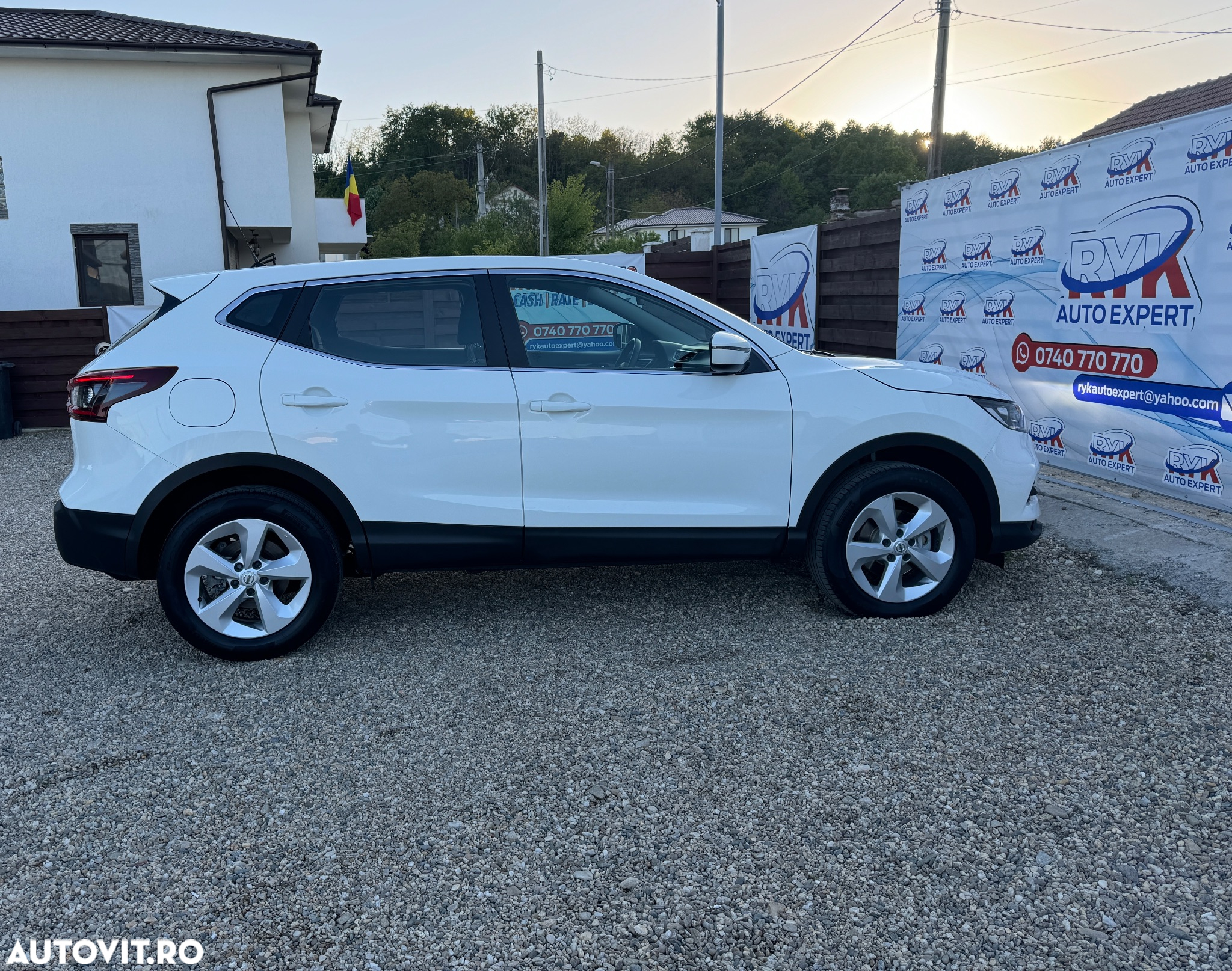 Nissan Qashqai 1.5 DCI N-CONNECTA - 9