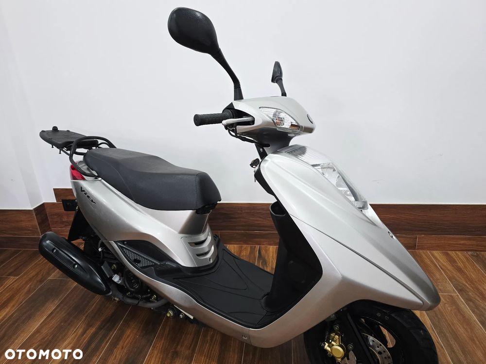 Yamaha Inny - 6