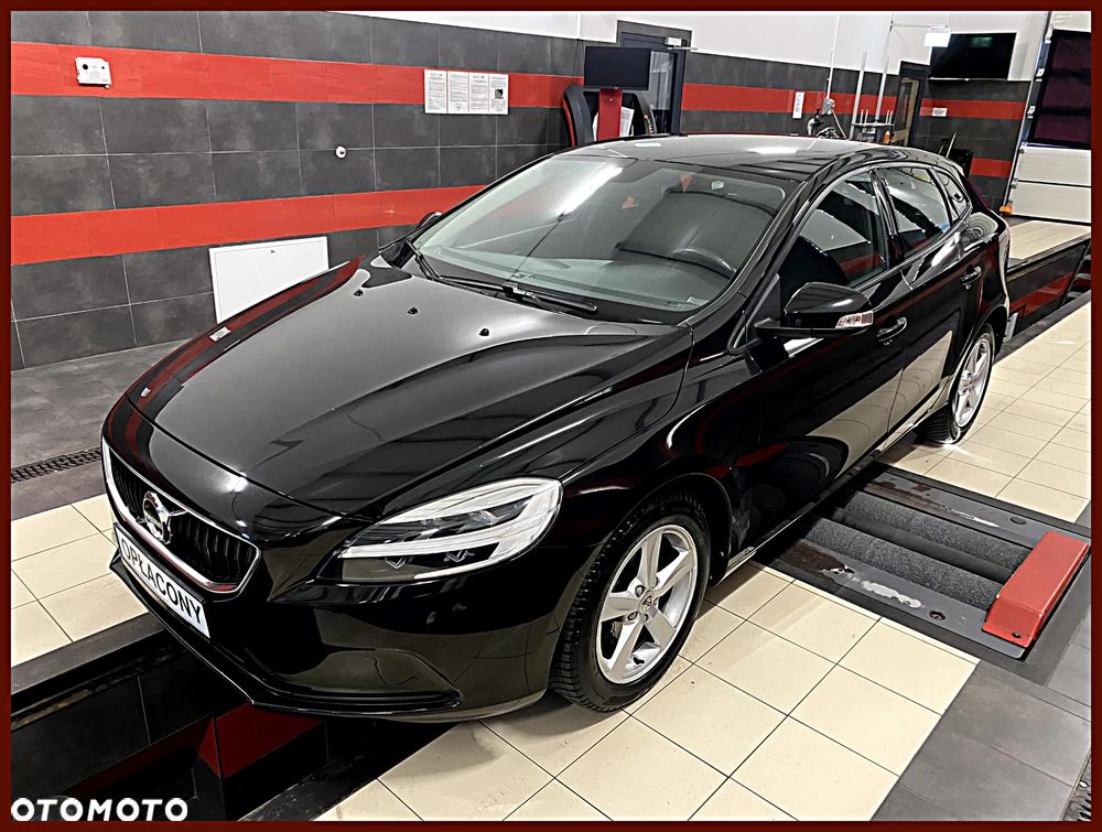Volvo V40 D2 Drive-E Summum - 1