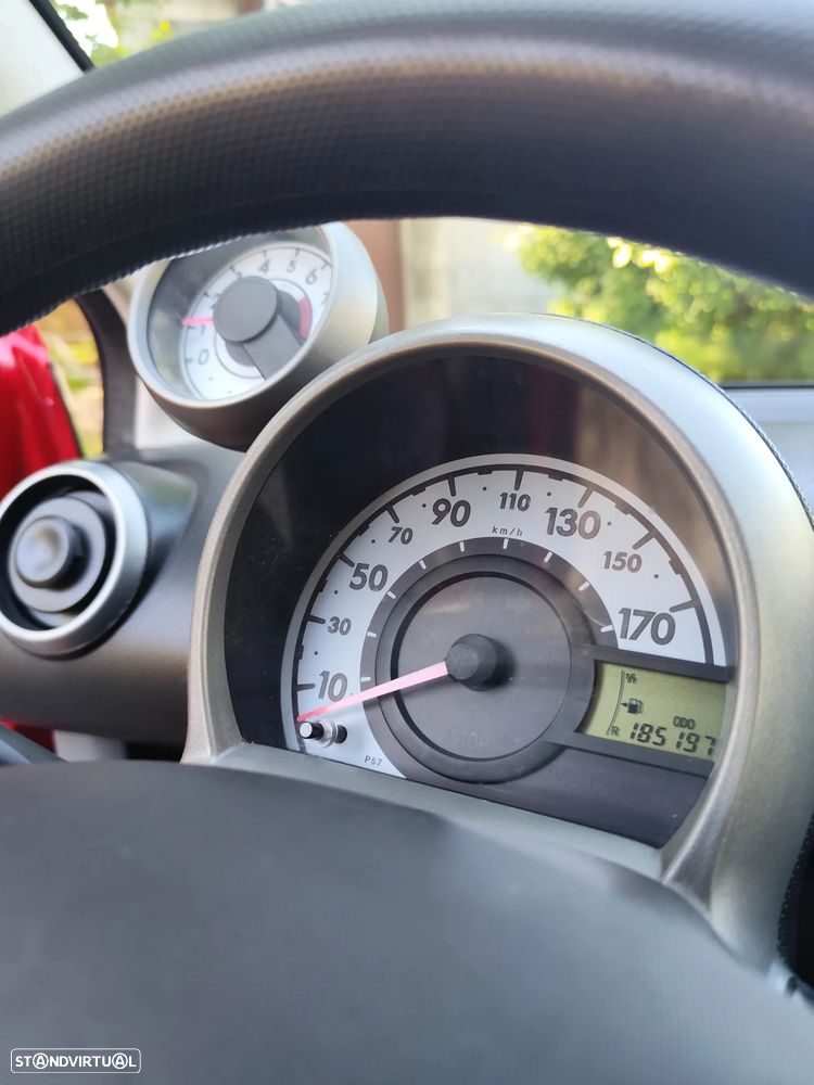 Peugeot 107 1.0 Urban - 7