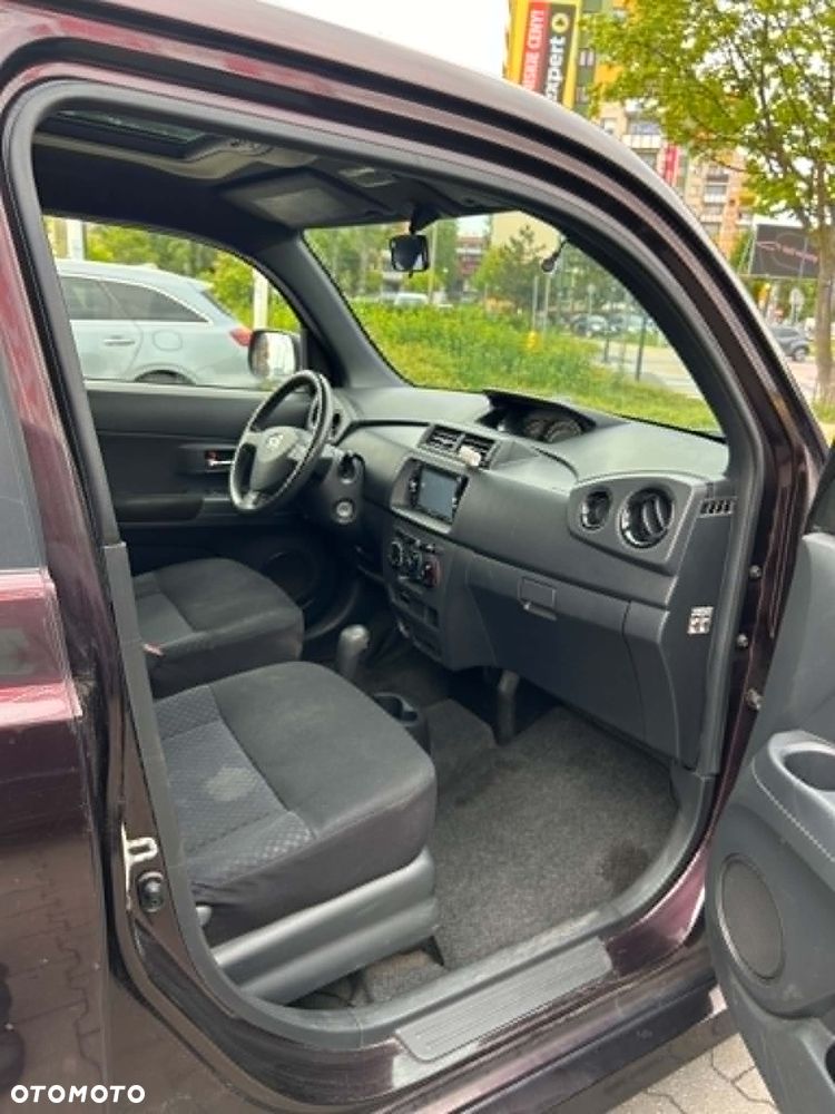 Daihatsu Materia - 7