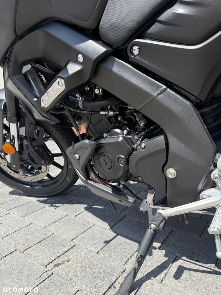 Yamaha MT - 8
