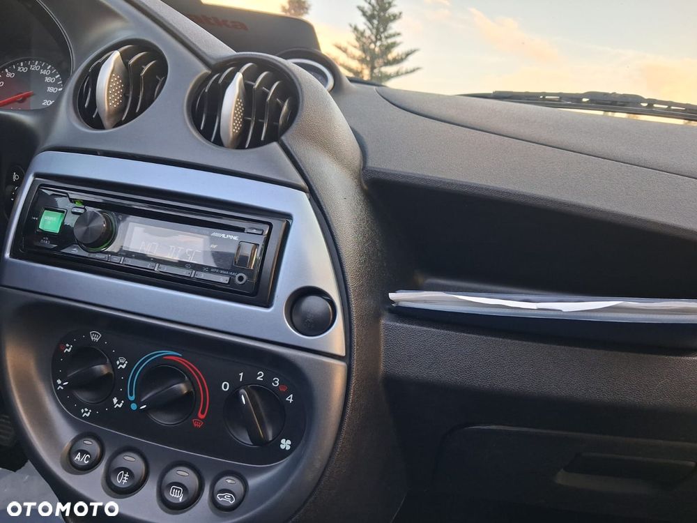 Ford Streetka - 14