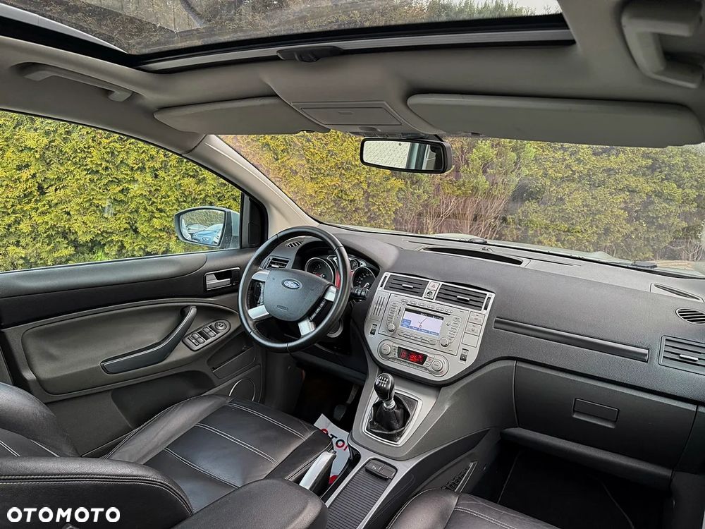 Ford Kuga 2.0 TDCi 2x4 Titanium - 3