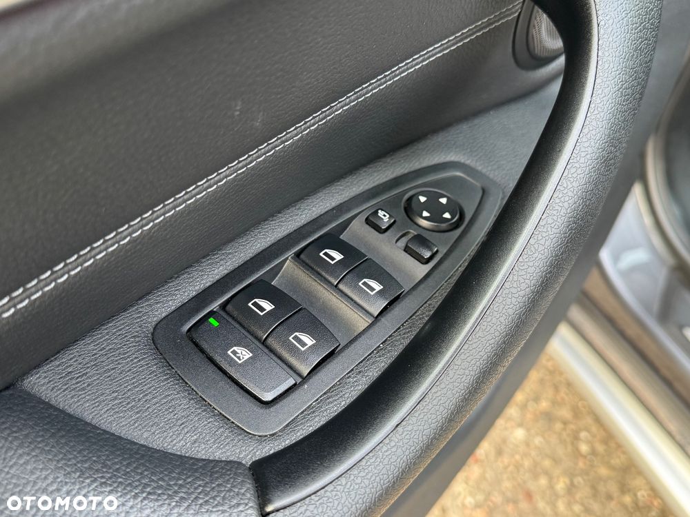 BMW X1 xDrive25i xLine - 28