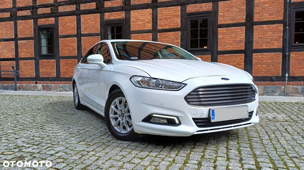Ford Mondeo 2.0 TDCi STart-Stopp Titanium - 37