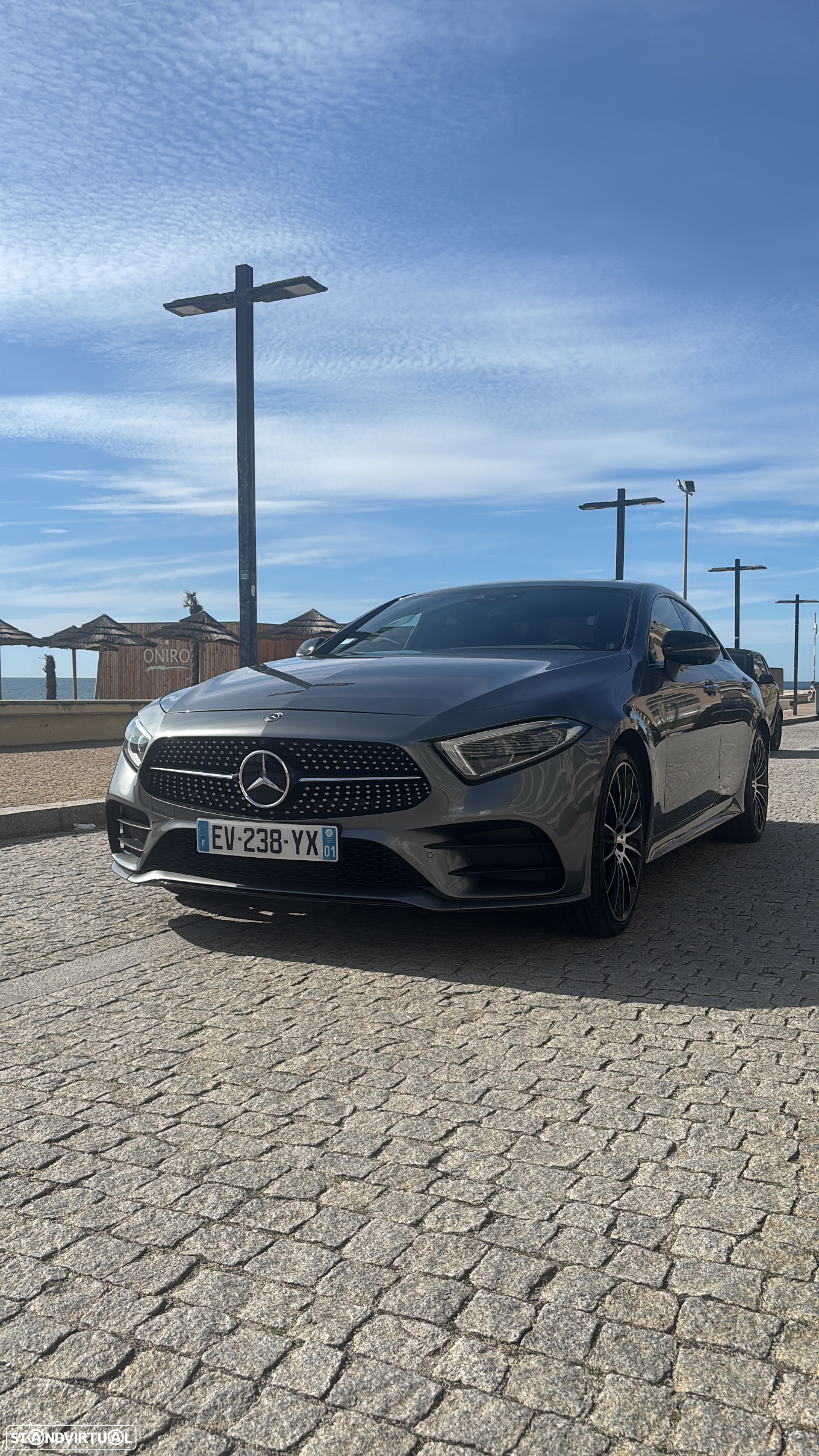 Mercedes-Benz 350 - 12