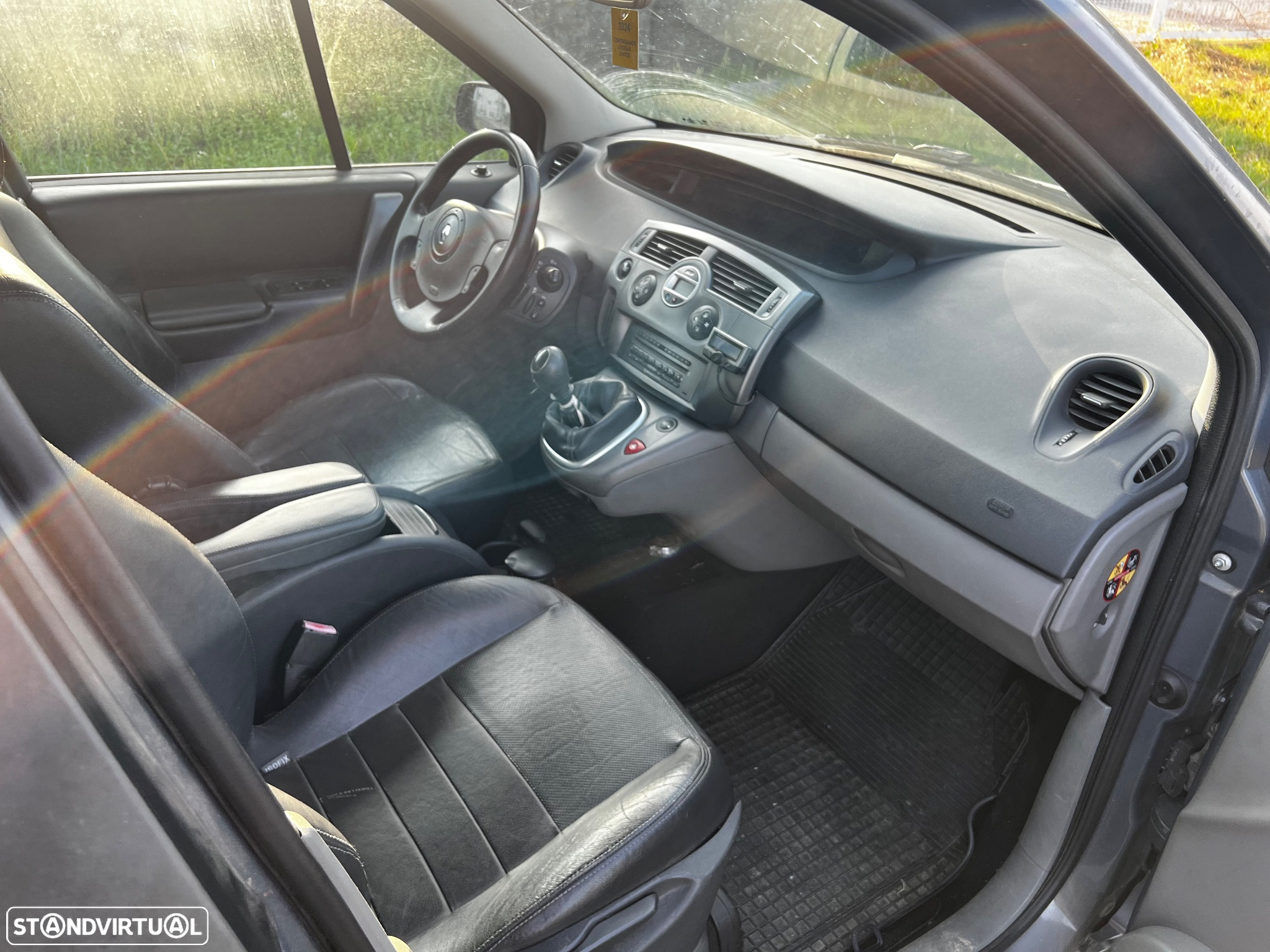 Renault Scénic 1.5 dCi Confort - 13