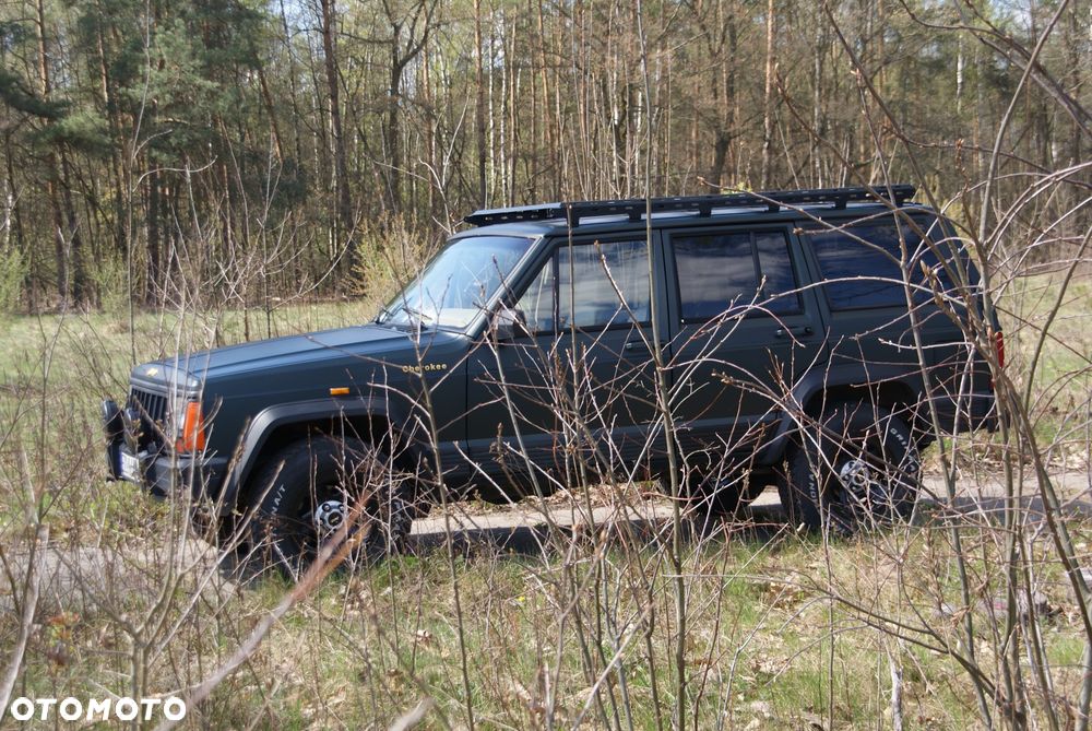 Jeep Cherokee - 5