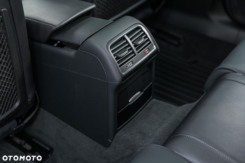 Audi A4 Limousine 2.0 TFSI ultra S tronic design - 30