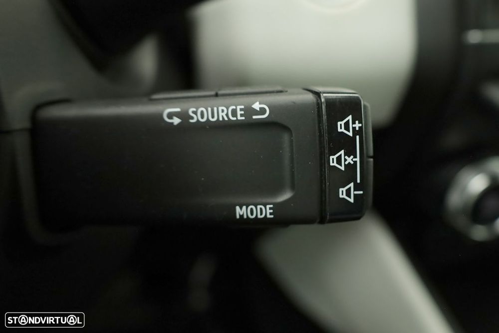 Renault Clio 1.0 TCe Techno CVT - 19