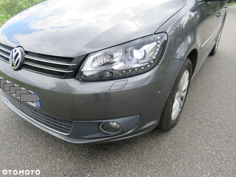 Volkswagen Touran 2.0 TDI DPF BlueMotion Technology DSG Comfortline - 12