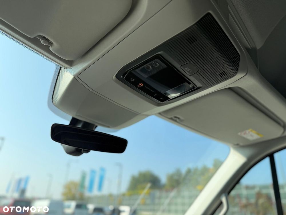 Volkswagen Crafter - 25
