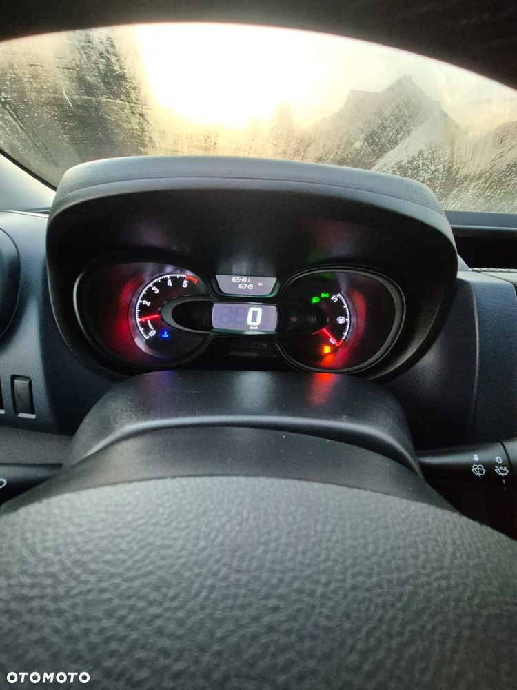 Renault TRAFIC VIVARO LONG 120koni 160Tys km Klima SUPER STAN BEZWYPADKOWY - 16