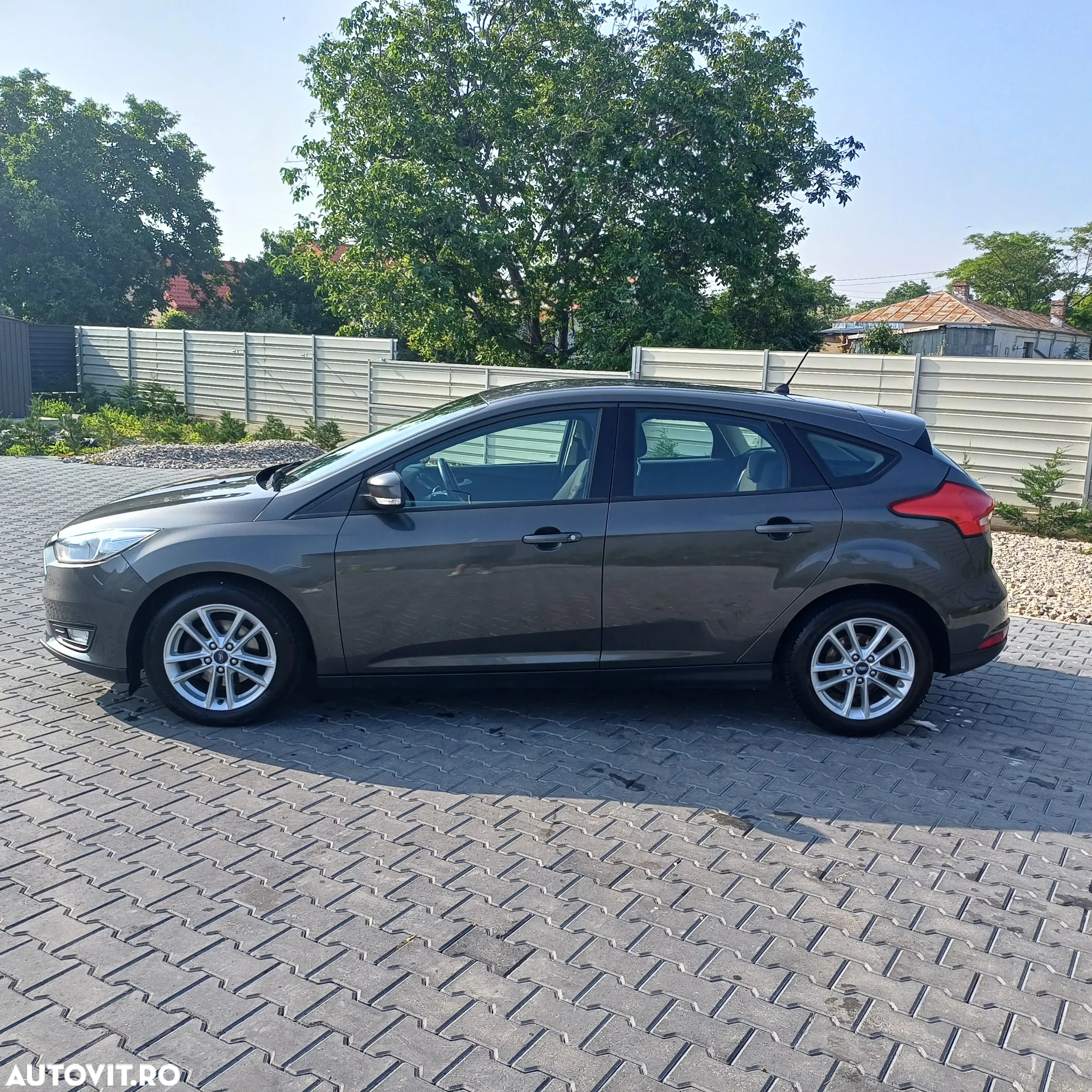 Ford Focus 1.5 TDCi DPF Start-Stopp-System COOL&CONNECT - 13