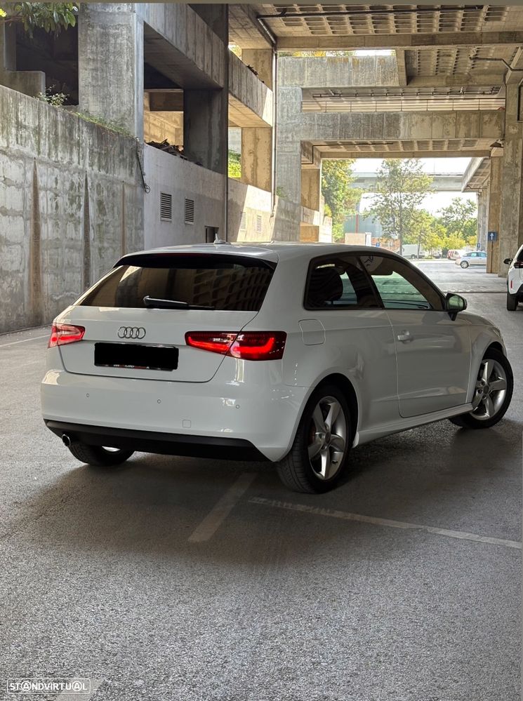 Audi A3 1.6 TDI Attraction Ultra - 2