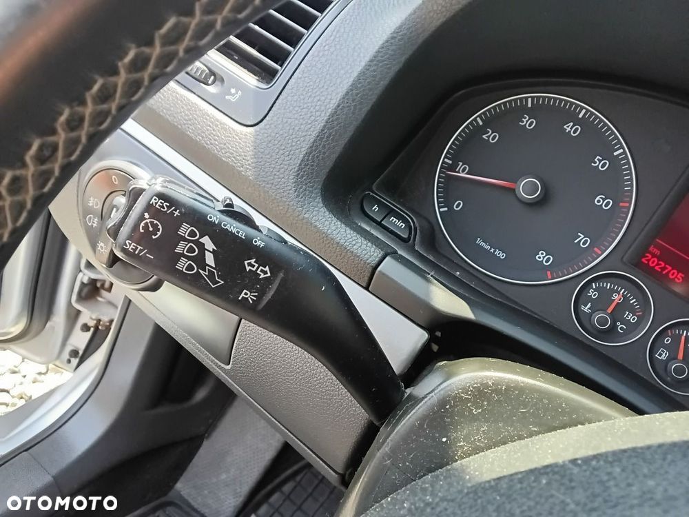Volkswagen Golf - 27