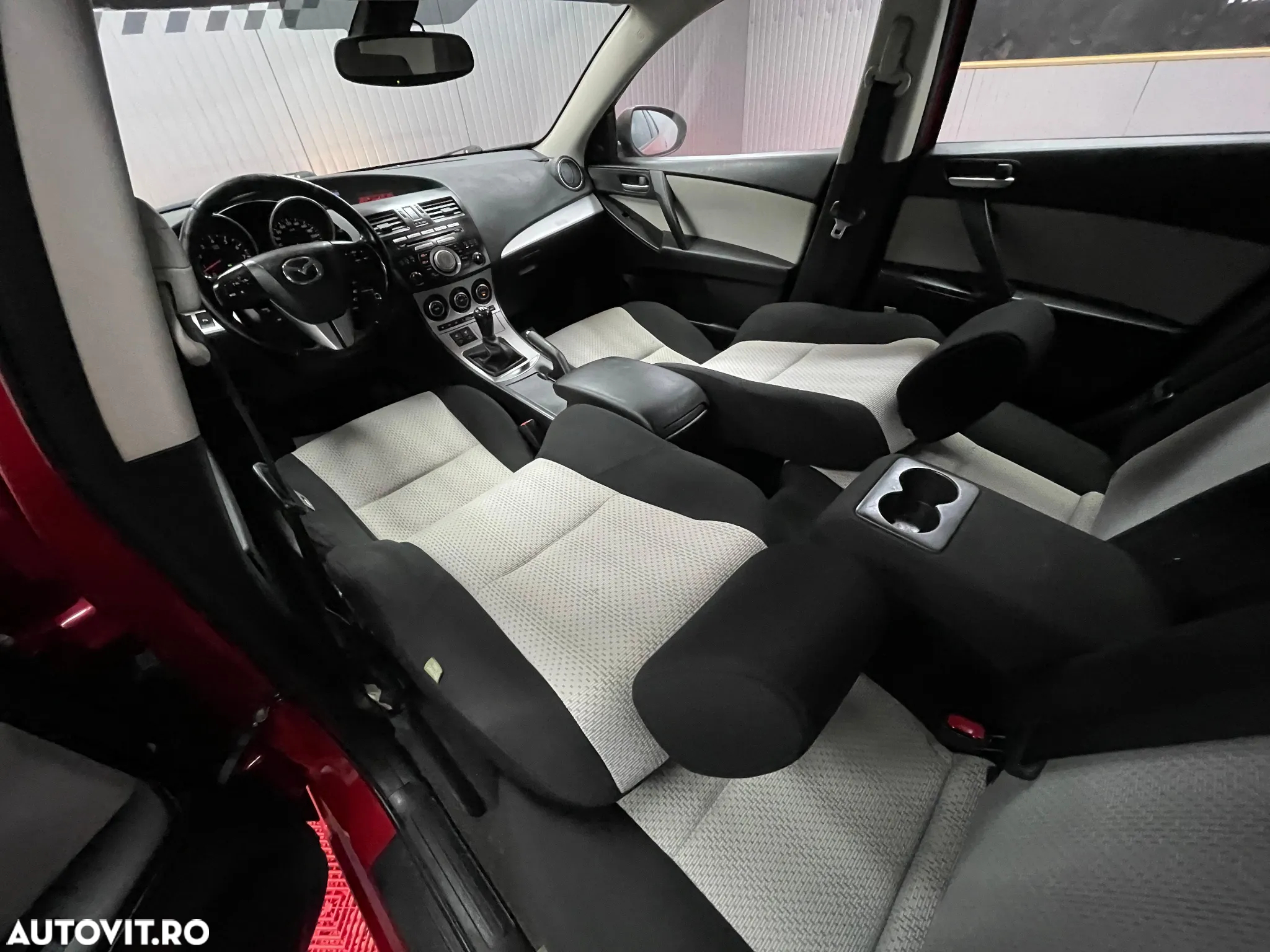 Mazda 3 - 13