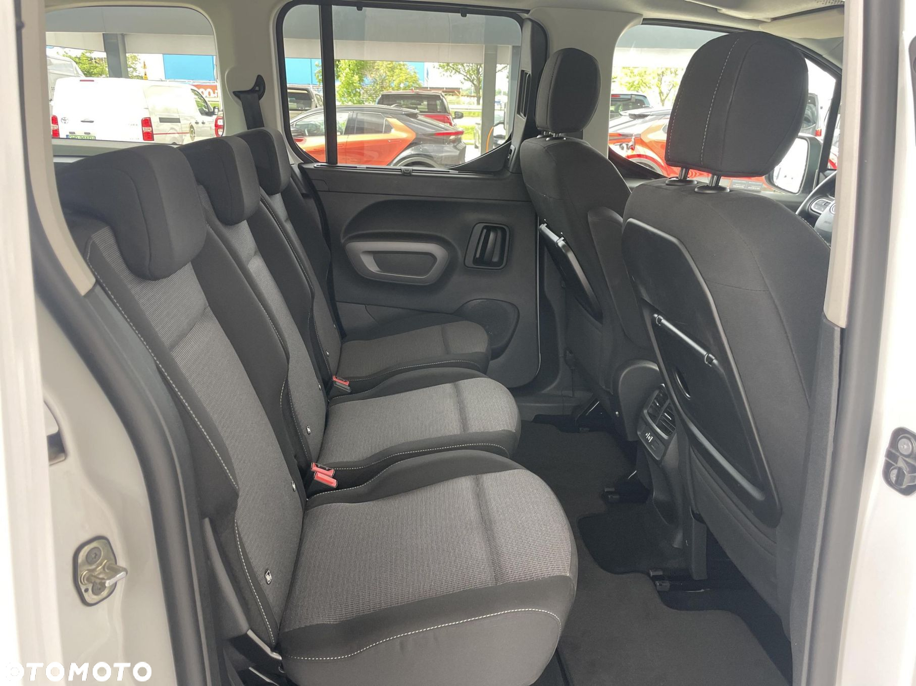 Toyota Proace City - 10